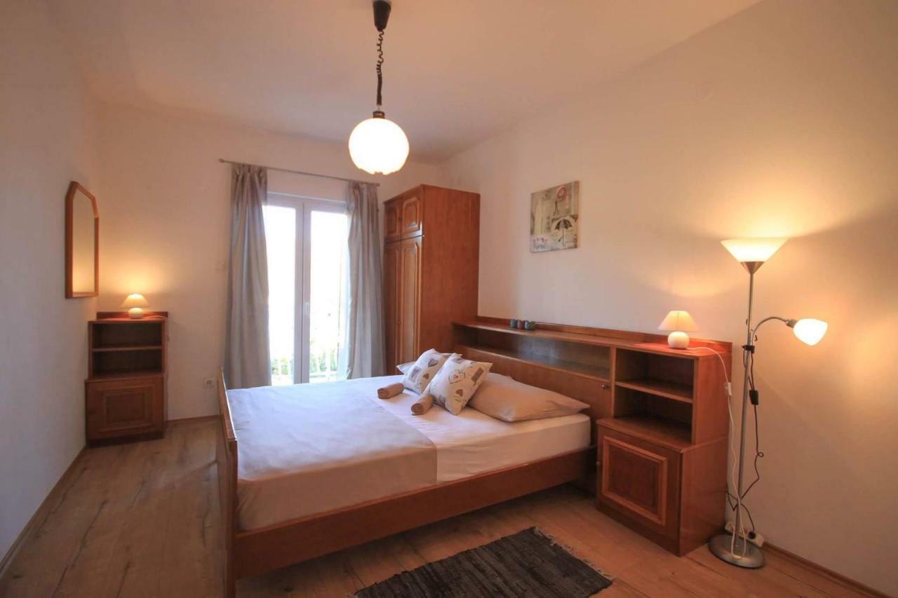 Marivo Guest House Molunat Exterior photo